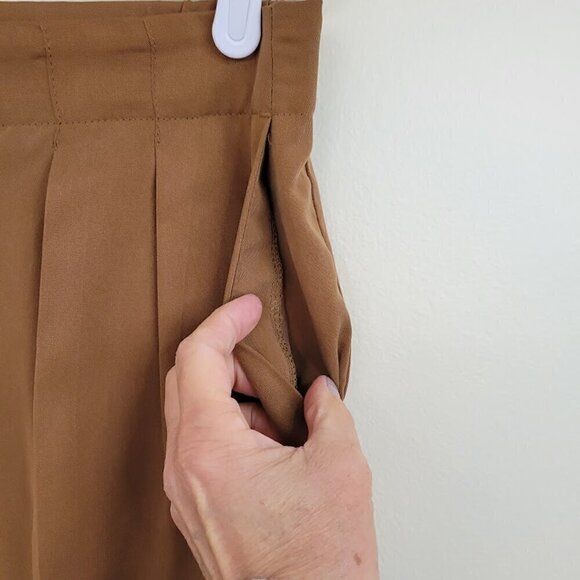 Chico's Front Pleated Skimmer Ankle Pants SZ 10 Tencel Brown Lightweight Flowy - Picture 5 of 9